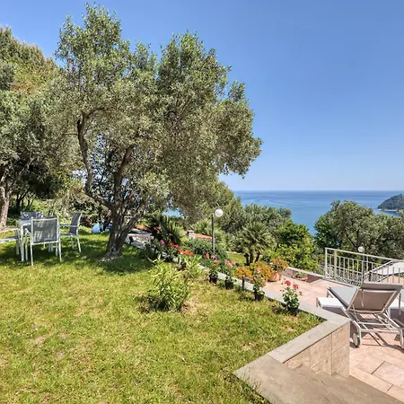 Luce Del Sol Lux With Pool - L - Happy * אלסיו