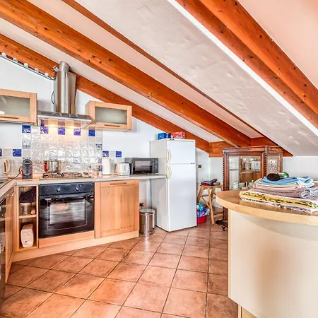 Luce Del Sol Lux With Pool - L - Happy * אלסיו