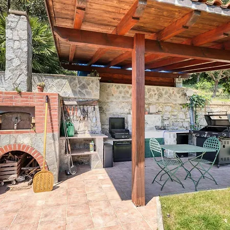 Luce Del Sol Lux With Pool - L - Happy *