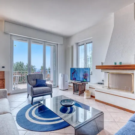 Luce Del Sol Lux With Pool - L - Happy אלסיו