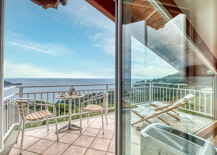 Ala - Luce Del Sol With Pool - L - Happy Alassio