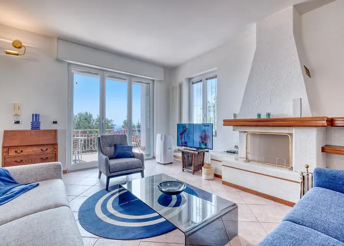 Ala - Luce Del Sol With Pool - L - Happy Alassio