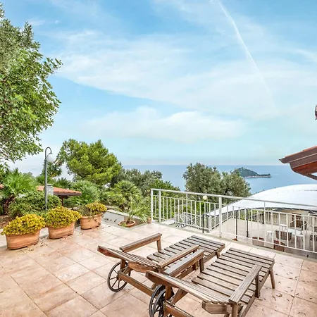 Luce Del Sol With Pool - L Alassio