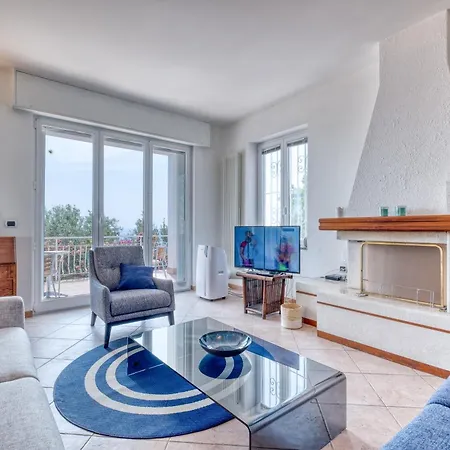 Apartment Luce Del Sol With Pool - L